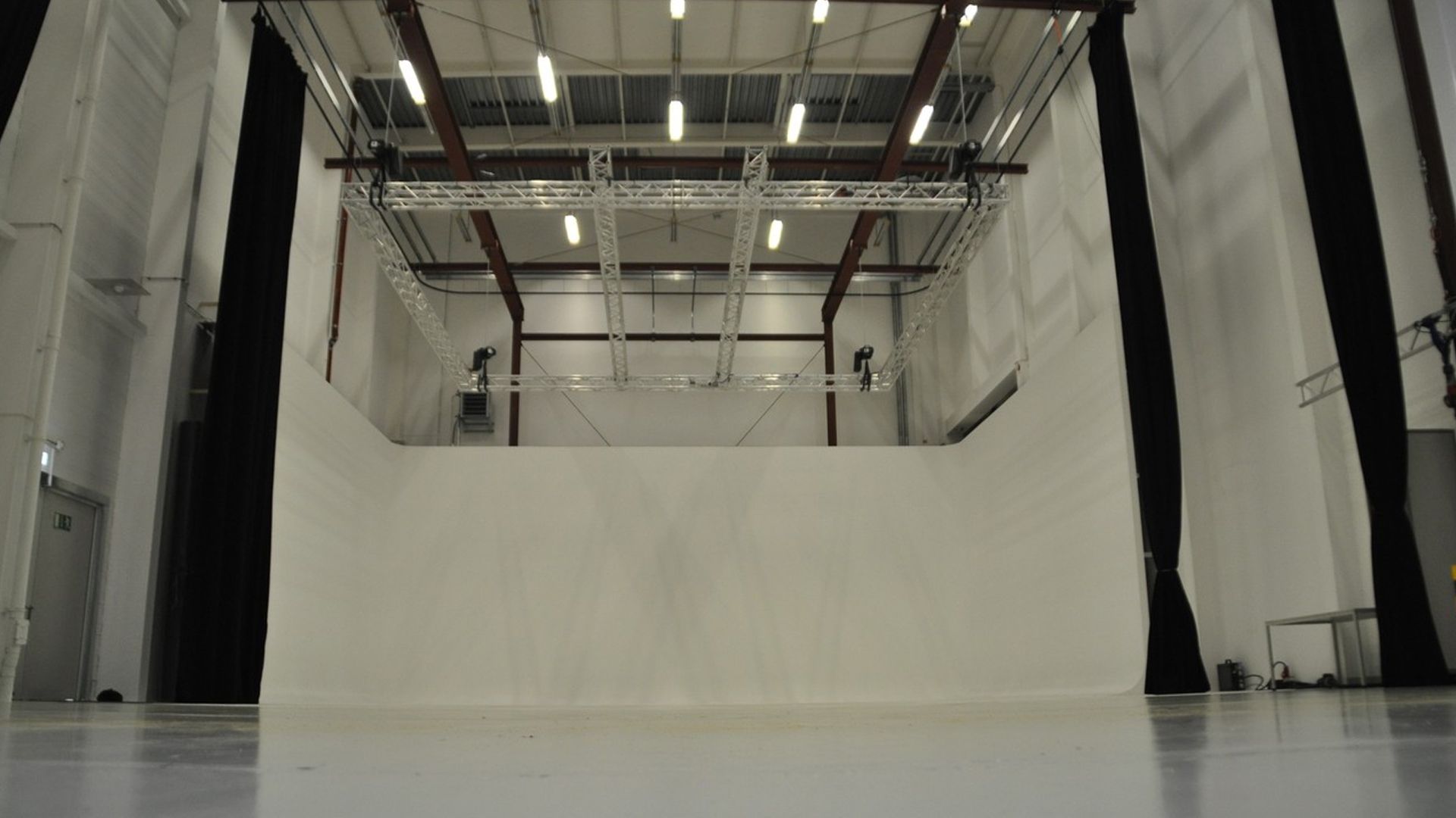 TMT Filmstudio Studio 2 mit 13 Meter Raumhöhe